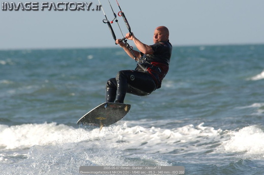 2005-05-07 Rimini - Bunker - Kitesurf 73